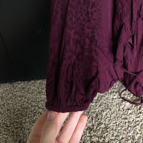 Francesca’s Burgundy Leopard Print Tie Dress - Picture 5 of 6
